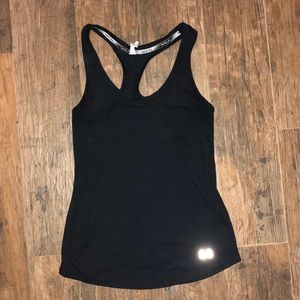 Black under armour running tank top